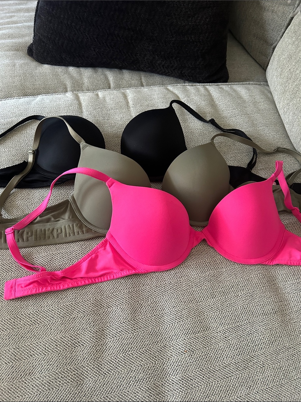 PINK Victoria's Secret 3-Pack Push-Up Bras — Hot Pink, Olive, Black